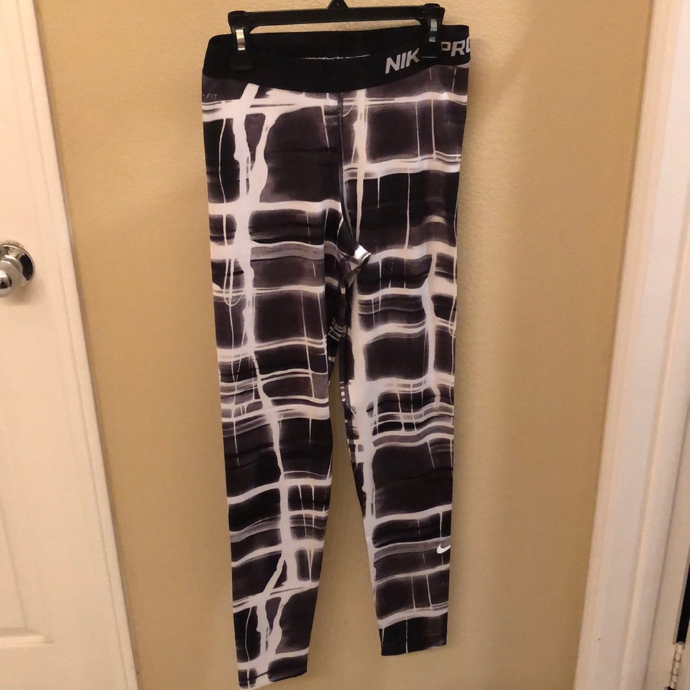 Nike pro long tights - Picture 2 of 4